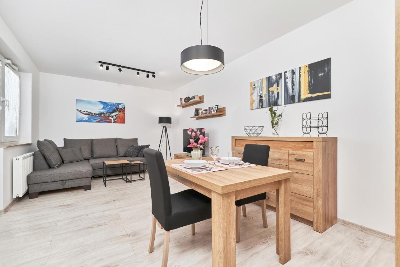 Exclusive Apartments Teczowa With Underground Parking By Noclegi Renters 弗罗茨瓦夫 外观 照片