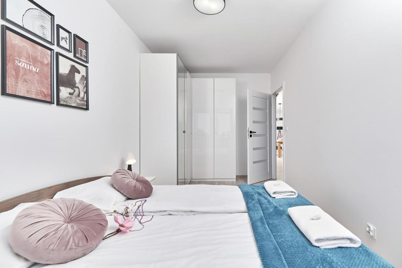 Exclusive Apartments Teczowa With Underground Parking By Noclegi Renters 弗罗茨瓦夫 外观 照片