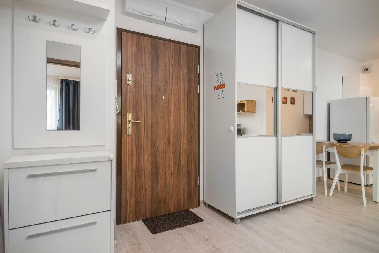 Exclusive Apartments Teczowa With Underground Parking By Noclegi Renters 弗罗茨瓦夫 外观 照片