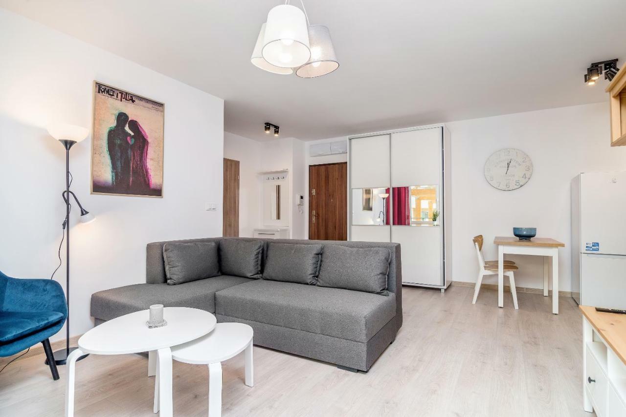 Exclusive Apartments Teczowa With Underground Parking By Noclegi Renters 弗罗茨瓦夫 外观 照片