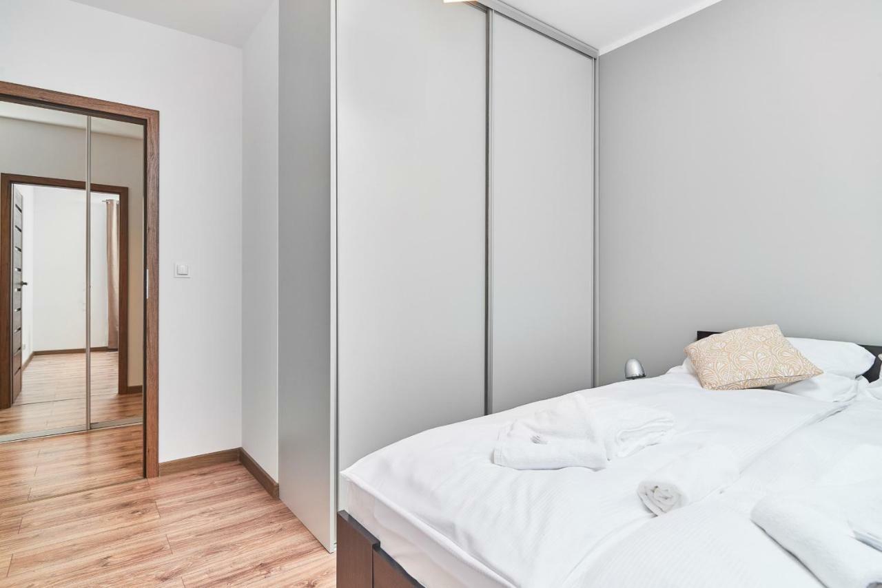 Exclusive Apartments Teczowa With Underground Parking By Noclegi Renters 弗罗茨瓦夫 外观 照片